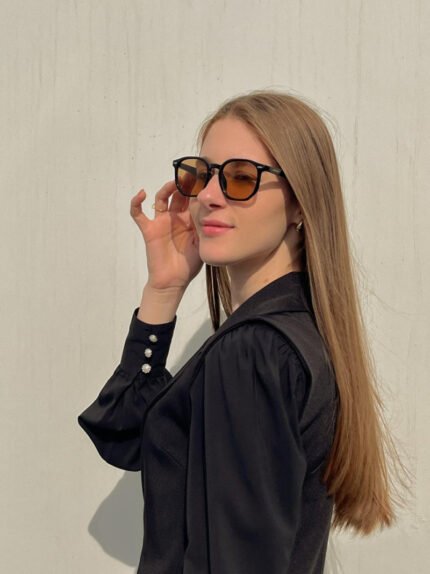 LENTE DE SOL BLACK CHIC